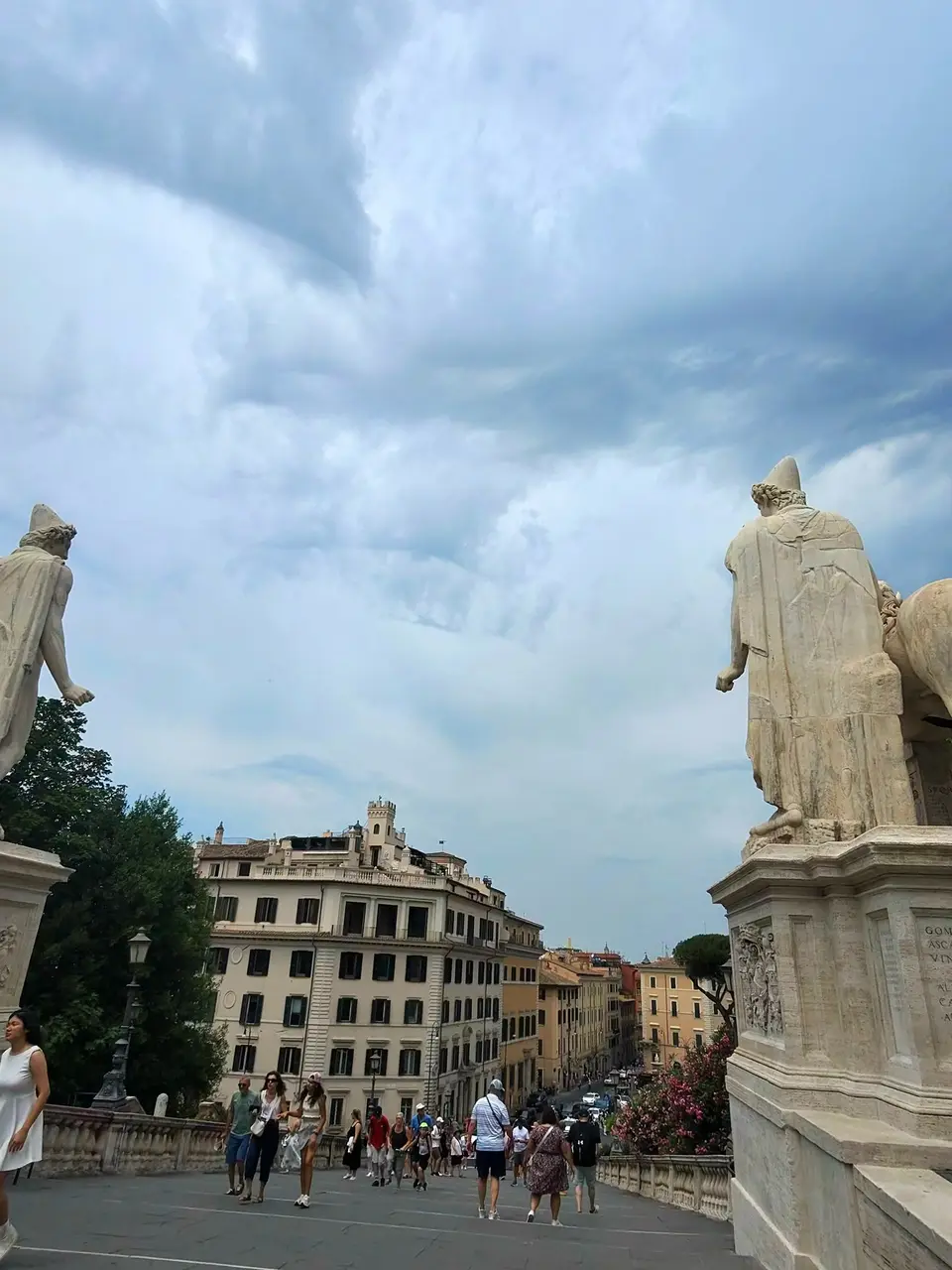 A vertical detail recorded near Roman Forum on June 22, 2025.