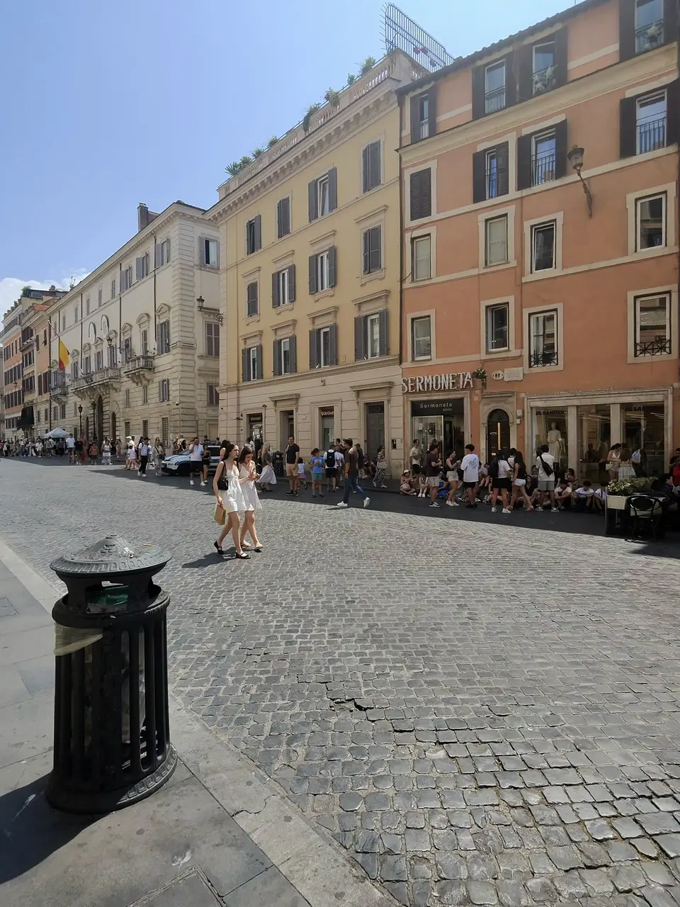 A vertical detail recorded near Spanish Steps on June 22, 2025.