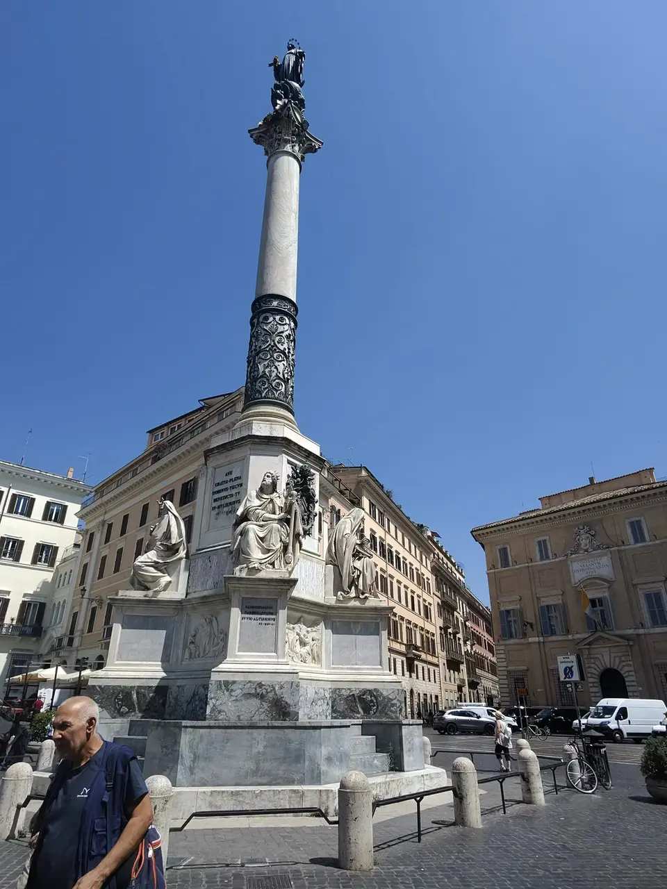 A vertical detail recorded near Spanish Steps on June 23, 2025.