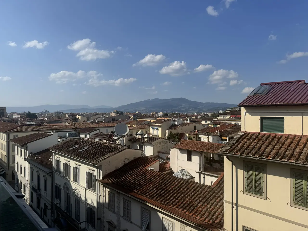 A wide view recorded near Florence Cathedral on June 24, 2025.