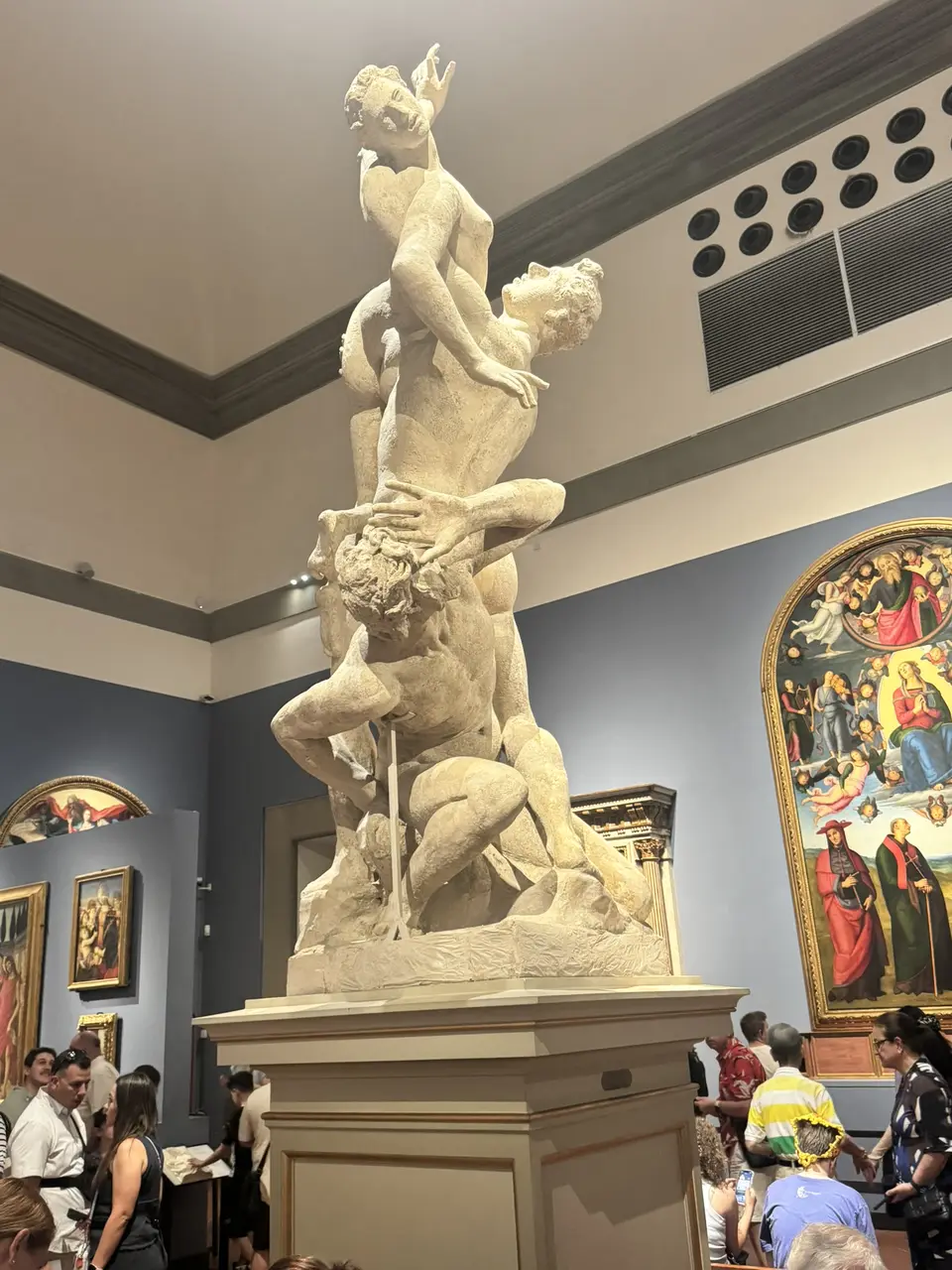 A vertical detail recorded near Galleria dell’Accademia and Michelangelo’s David on June 25, 2025.