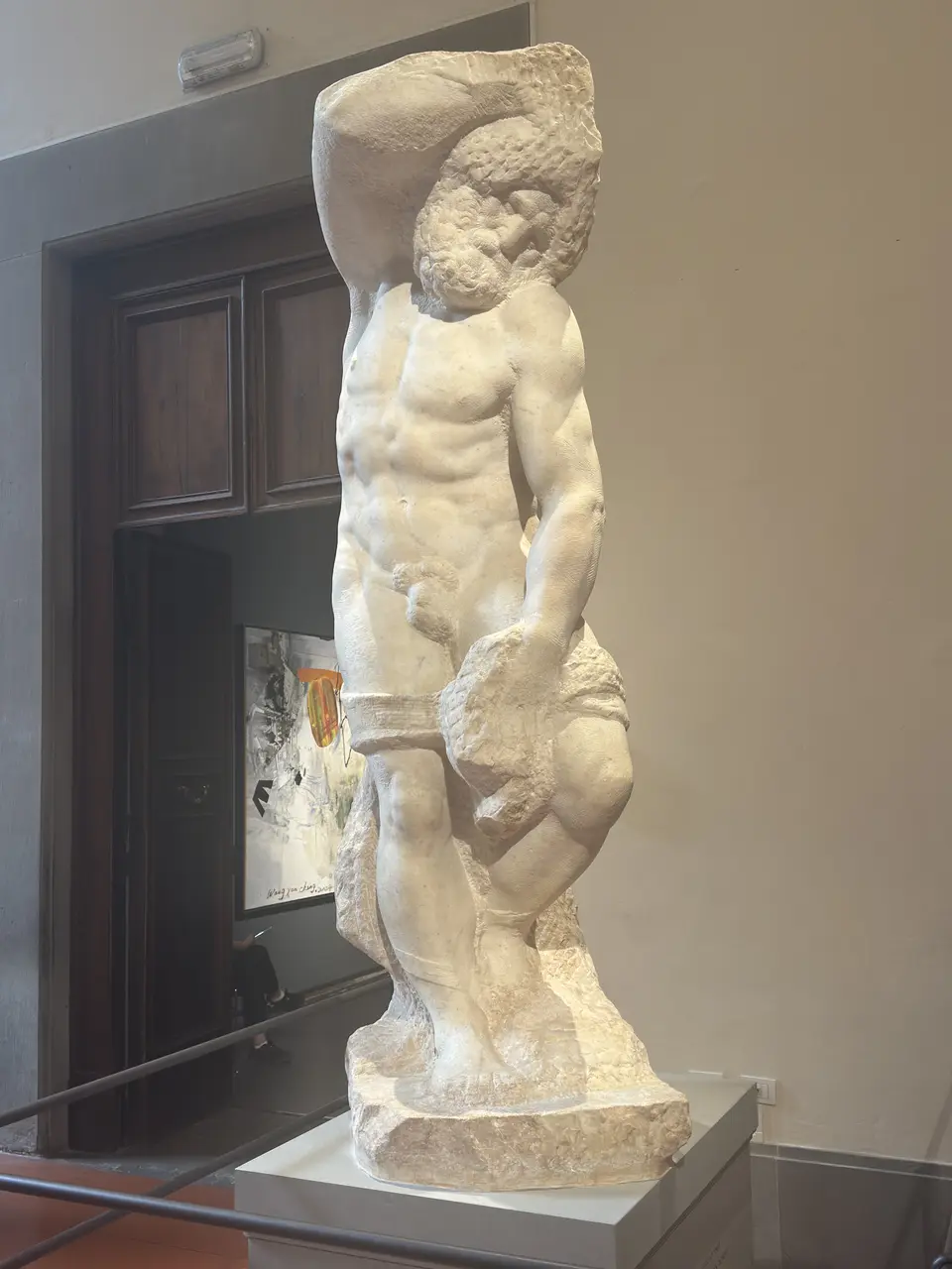 A vertical detail recorded near Galleria dell’Accademia and Michelangelo’s David on June 25, 2025.