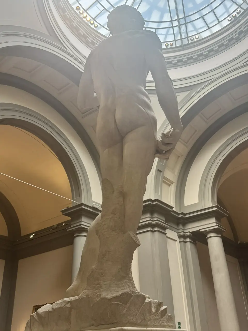 A vertical detail recorded near Galleria dell’Accademia and Michelangelo’s David on June 25, 2025.