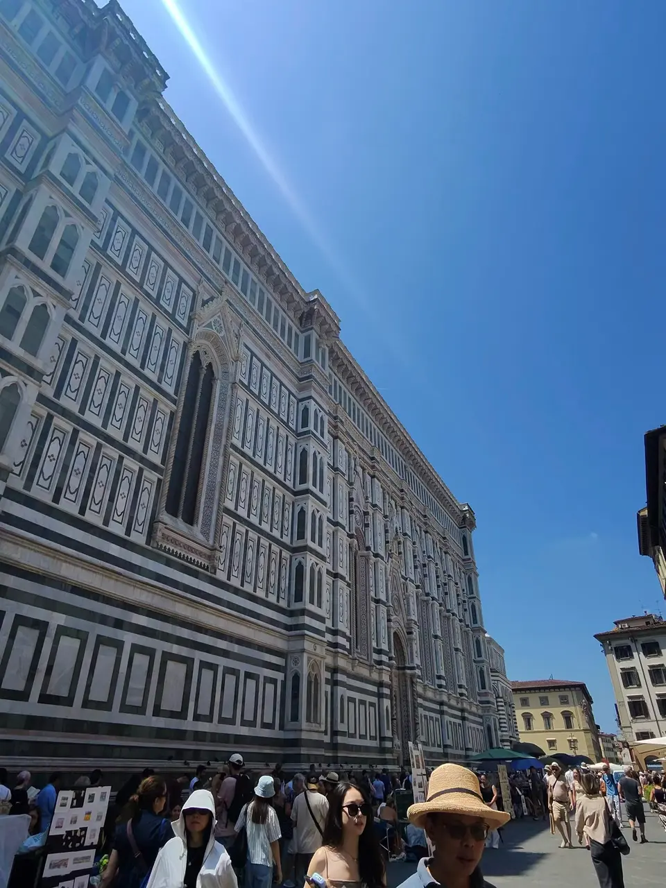 A vertical detail recorded near Florence Cathedral on June 25, 2025.
