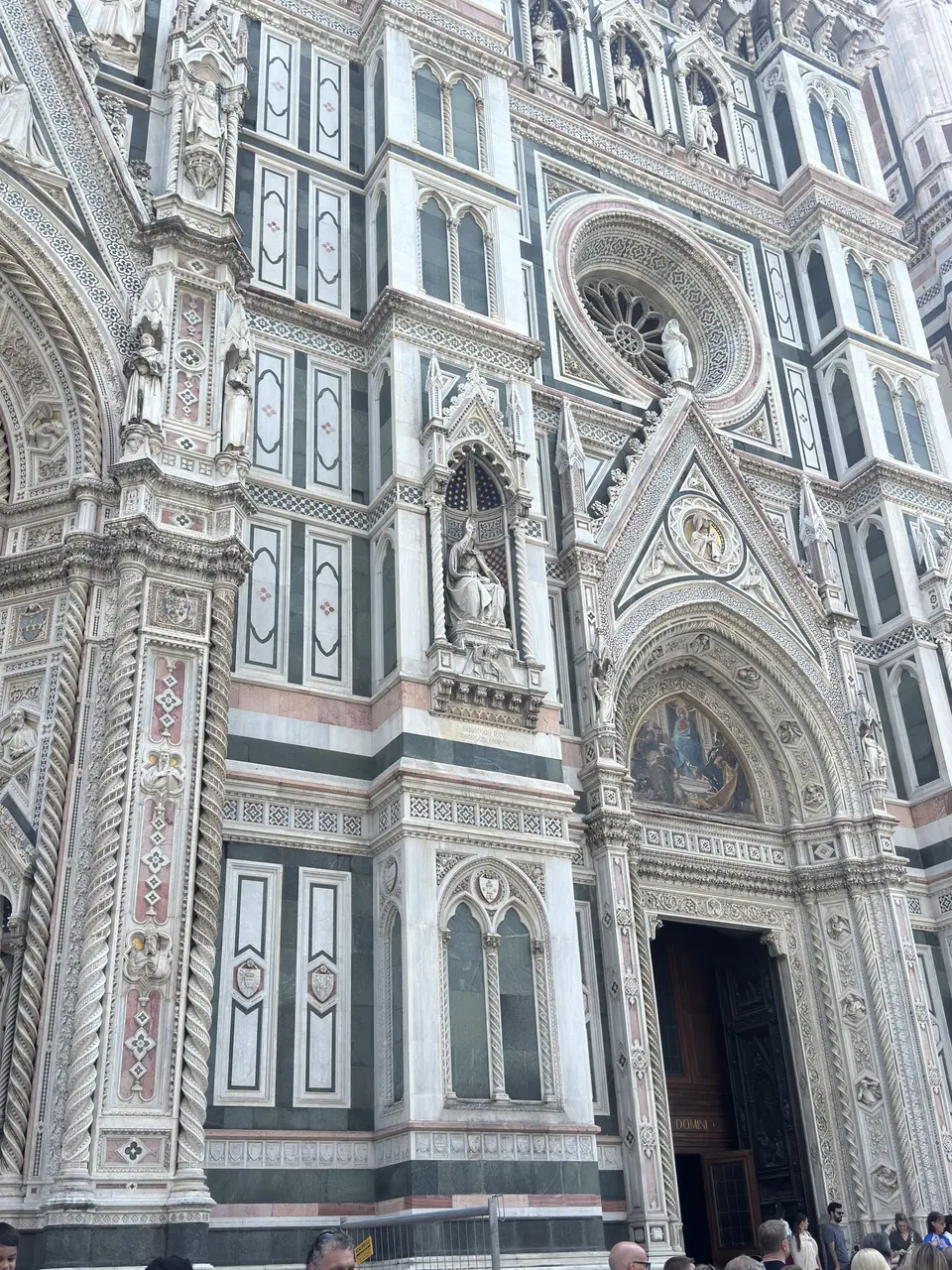 A vertical detail recorded near Florence Cathedral on June 25, 2025.