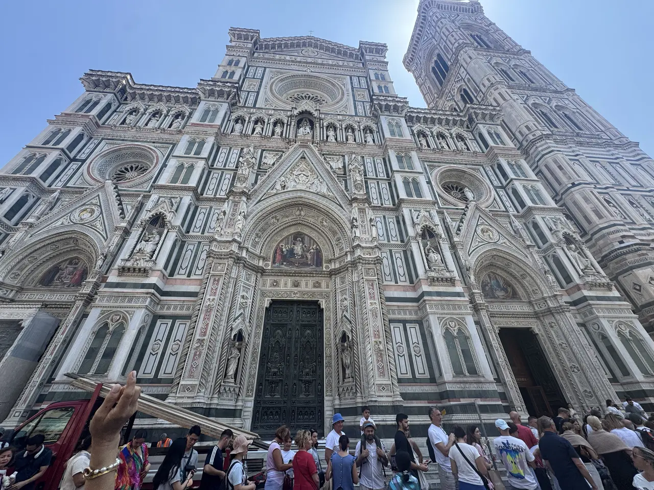 A wide view recorded near Florence Cathedral on June 25, 2025.