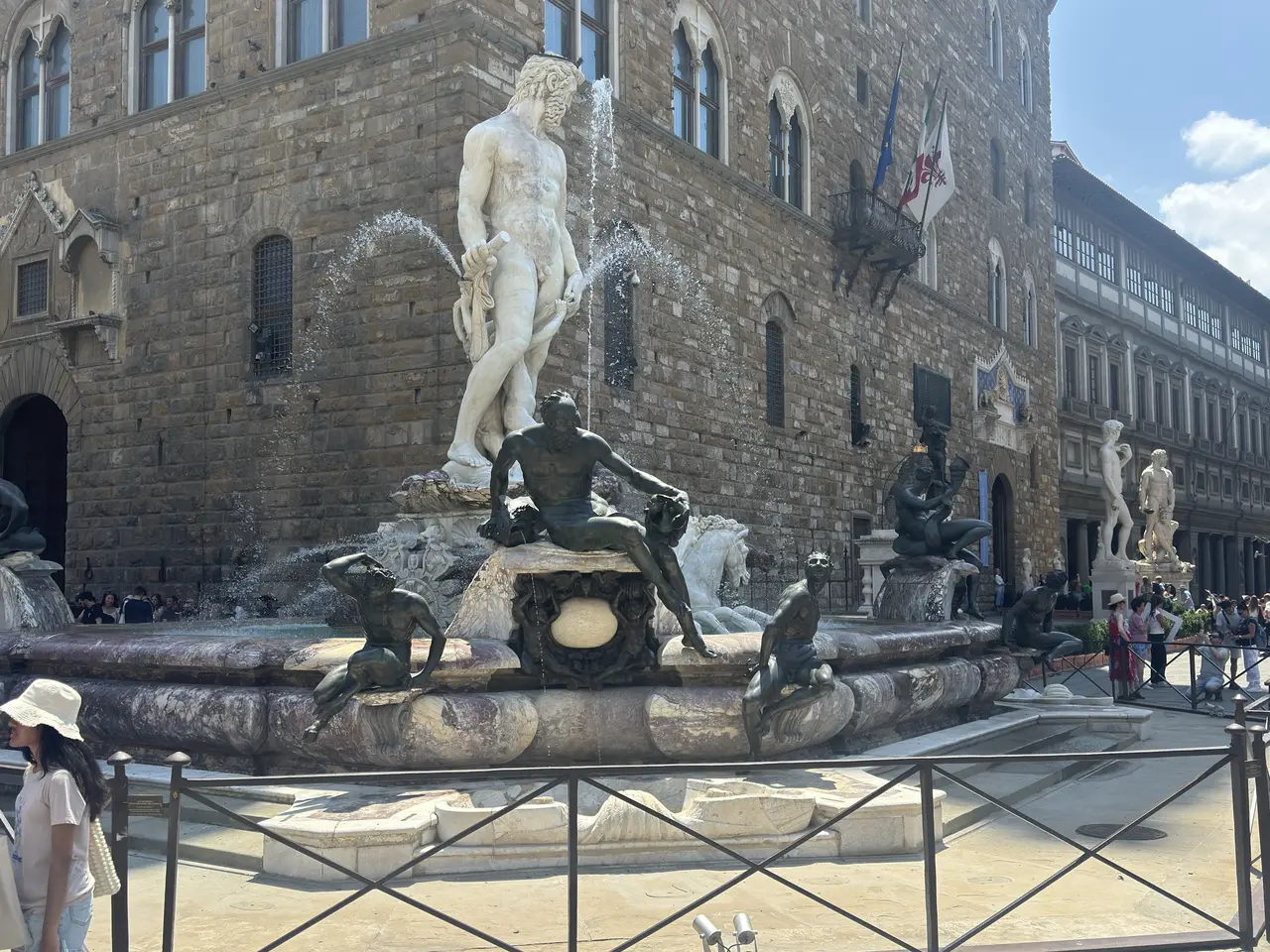 A wide view recorded near Piazza della Signoria on June 25, 2025.