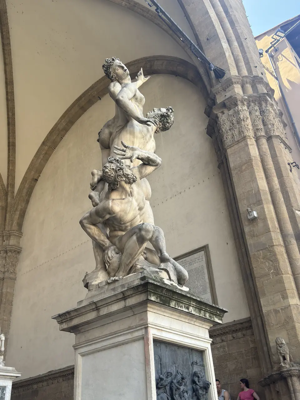 A vertical detail recorded near Piazza della Signoria on June 25, 2025.