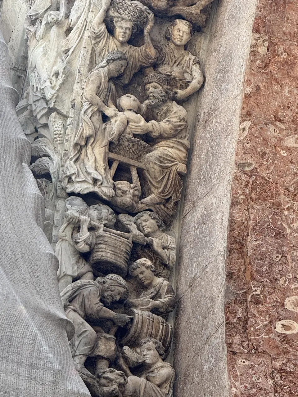 A vertical detail recorded near St. Mark’s Basilica on June 27, 2025.