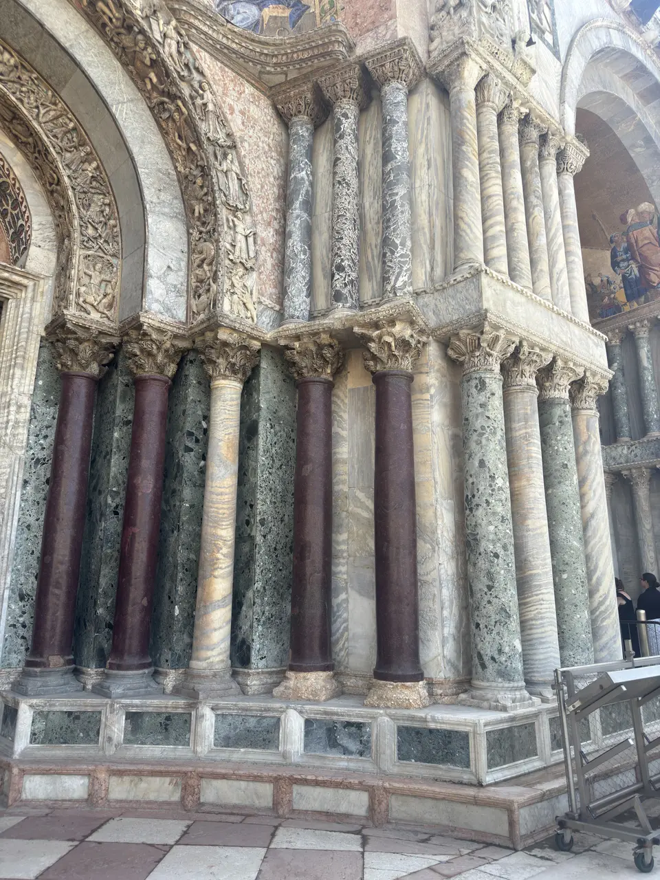 A vertical detail recorded near St. Mark’s Basilica on June 27, 2025.