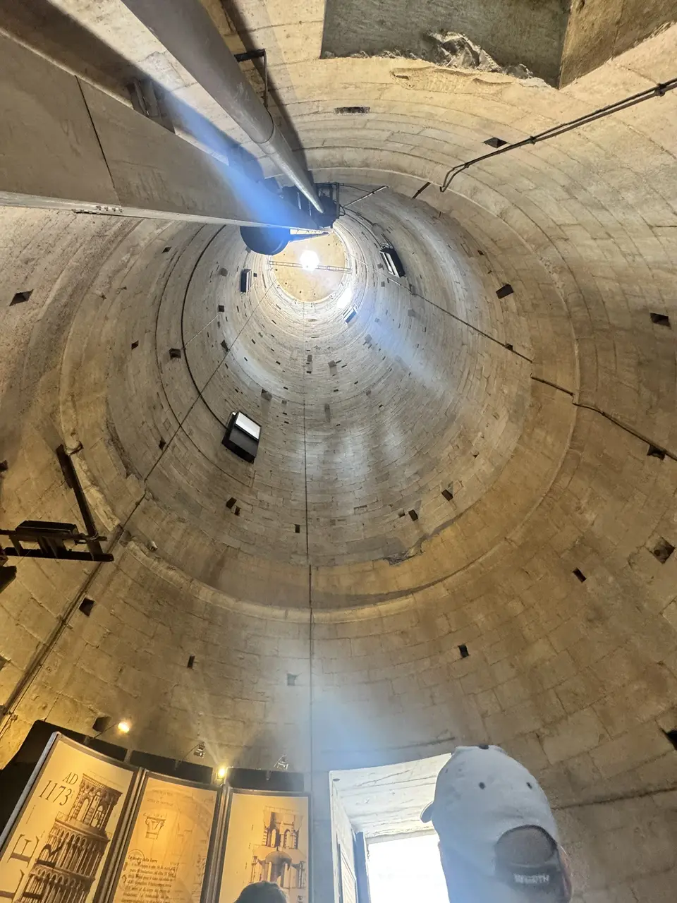A vertical detail recorded near Piazza dei Miracoli on June 29, 2025.
