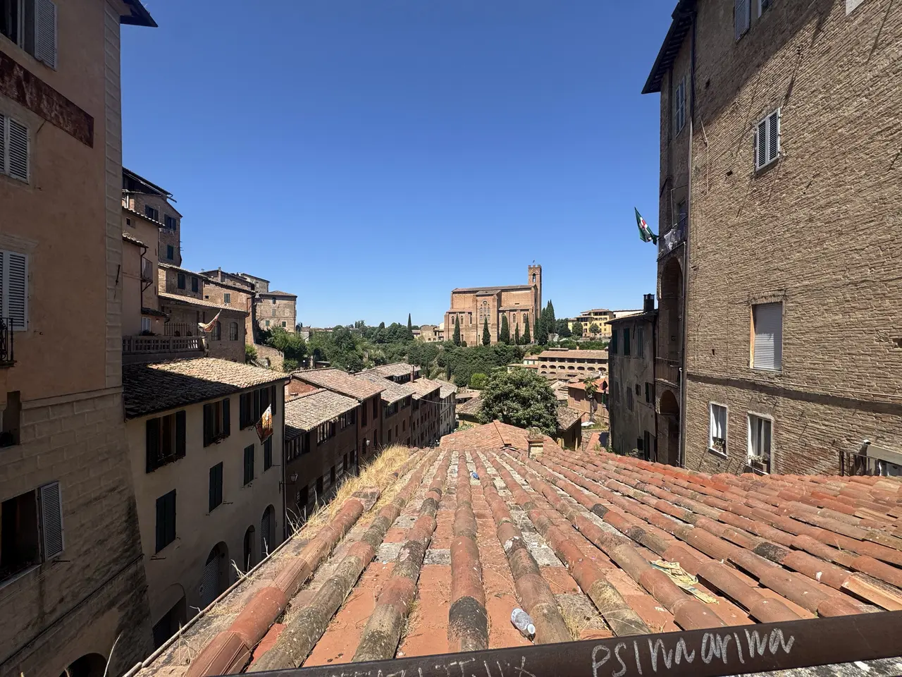 A wide view recorded near Siena’s contrade on July 1, 2025.