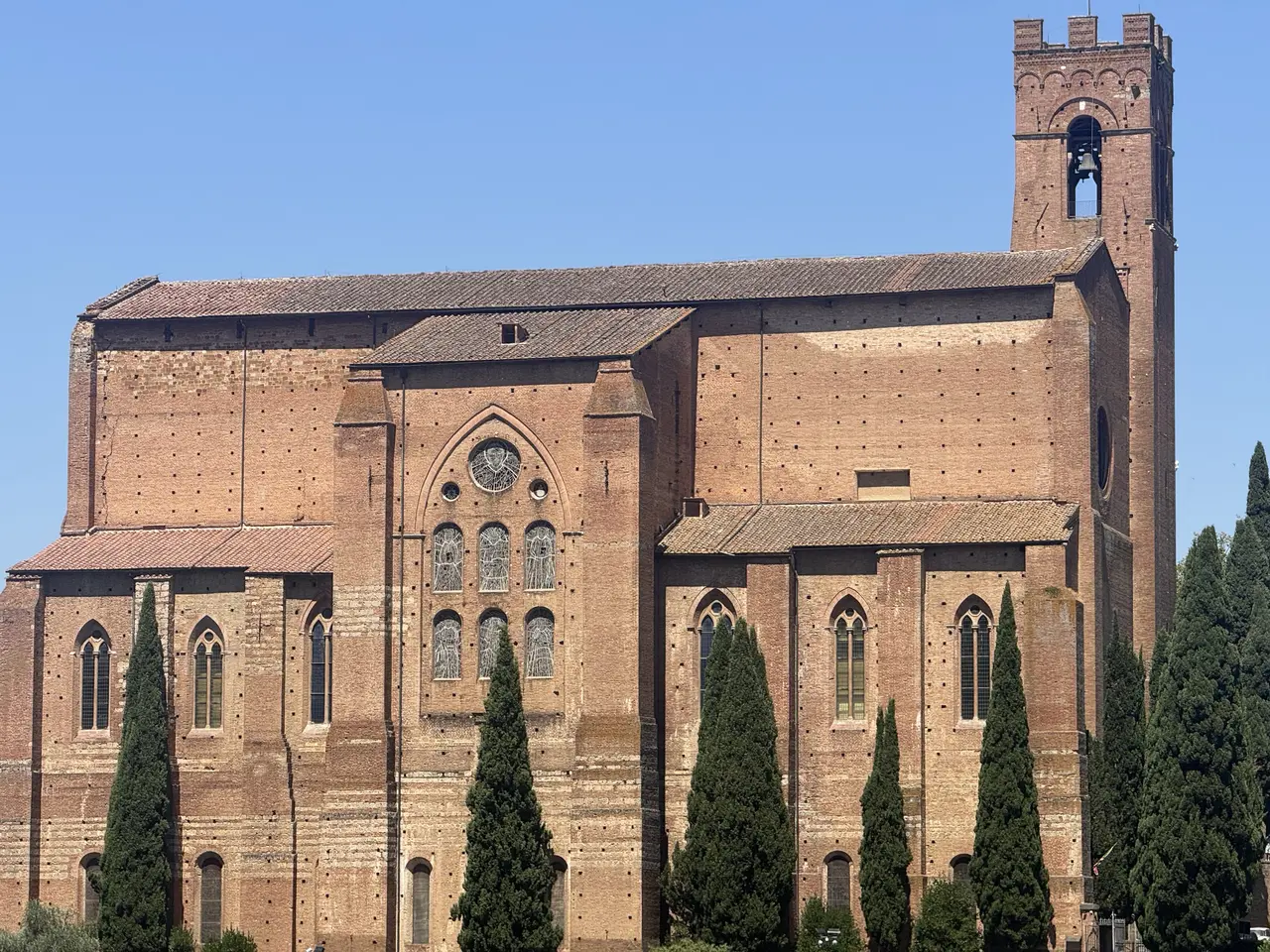 A wide view recorded near Siena’s contrade on July 1, 2025.