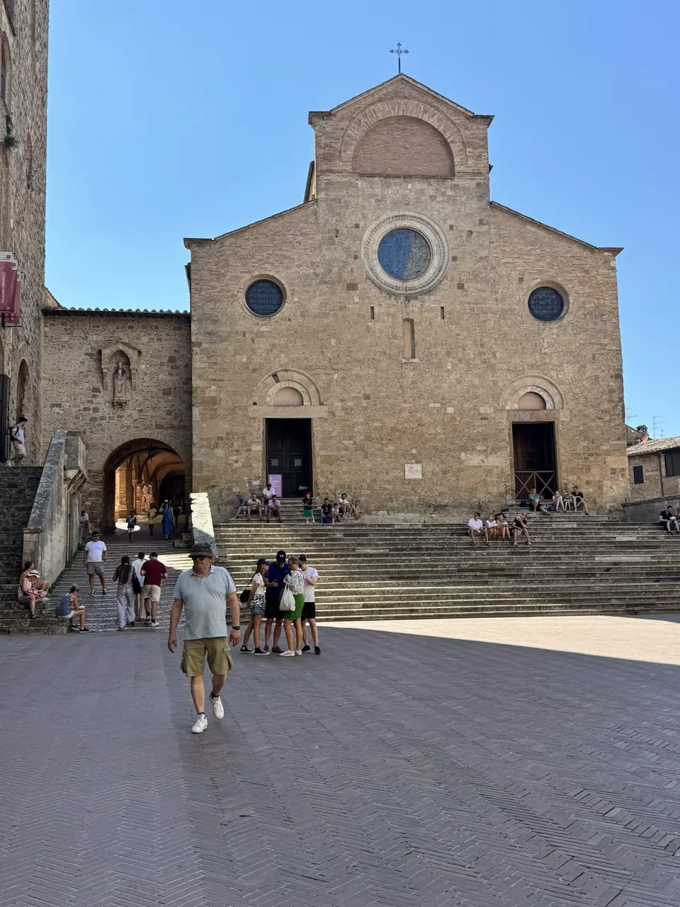 A vertical detail recorded near San Gimignano’s towers on July 1, 2025.