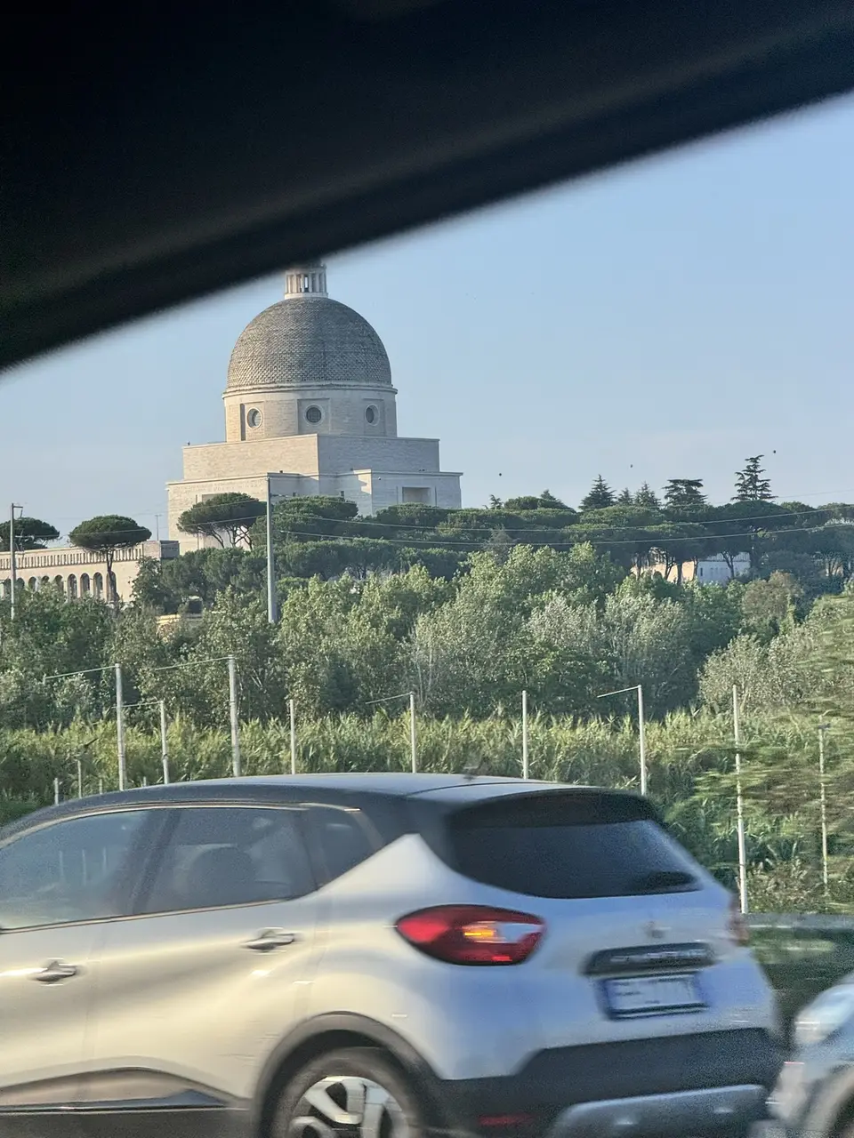 A vertical detail recorded near St. Peter’s Square on July 3, 2025.